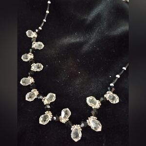 Faceted Clear Cut Glass and Black Beads Beaded Necklace 14"